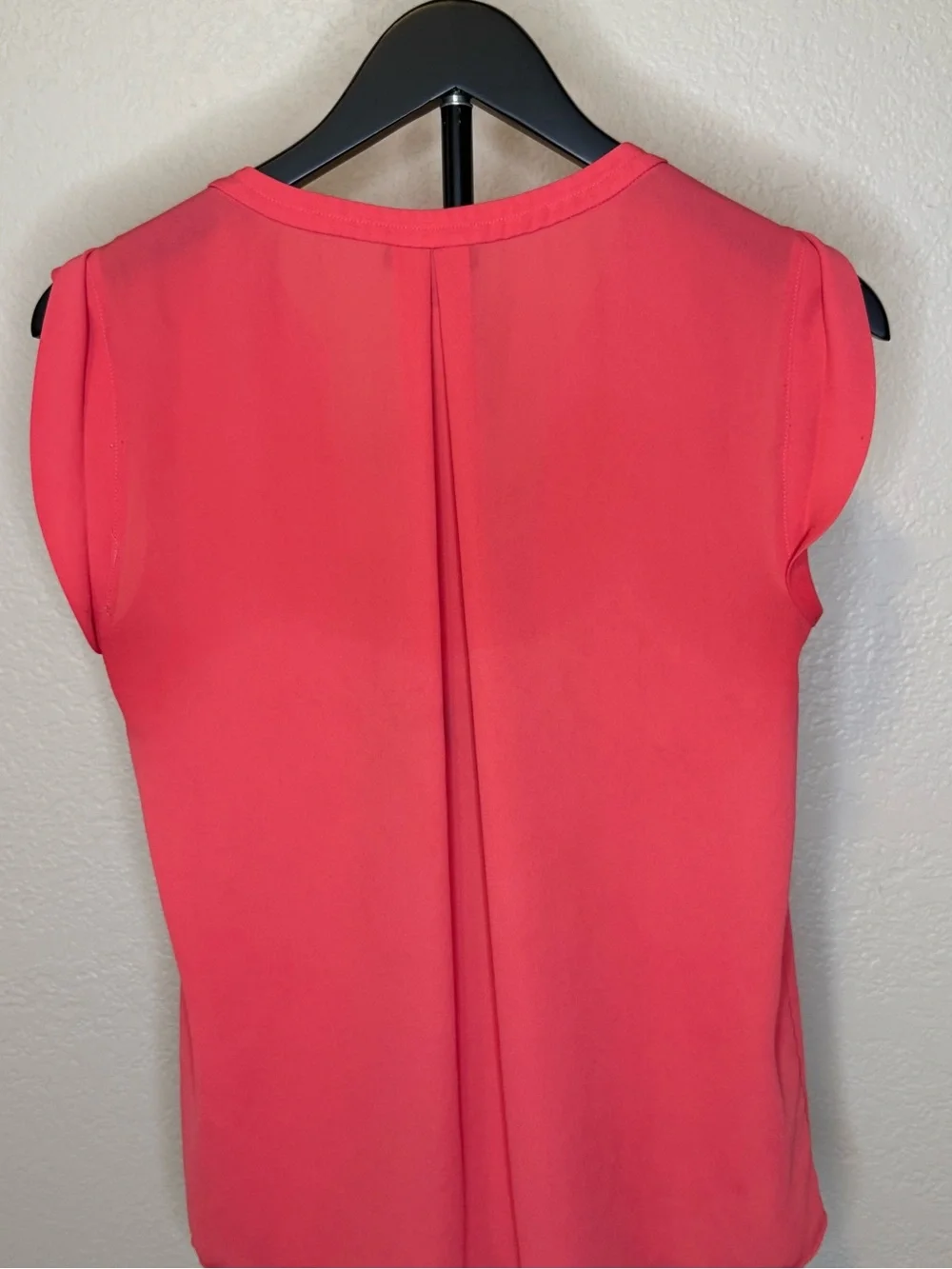 J. Crew Coral‎ Split V-Neck Sleeveless Top
